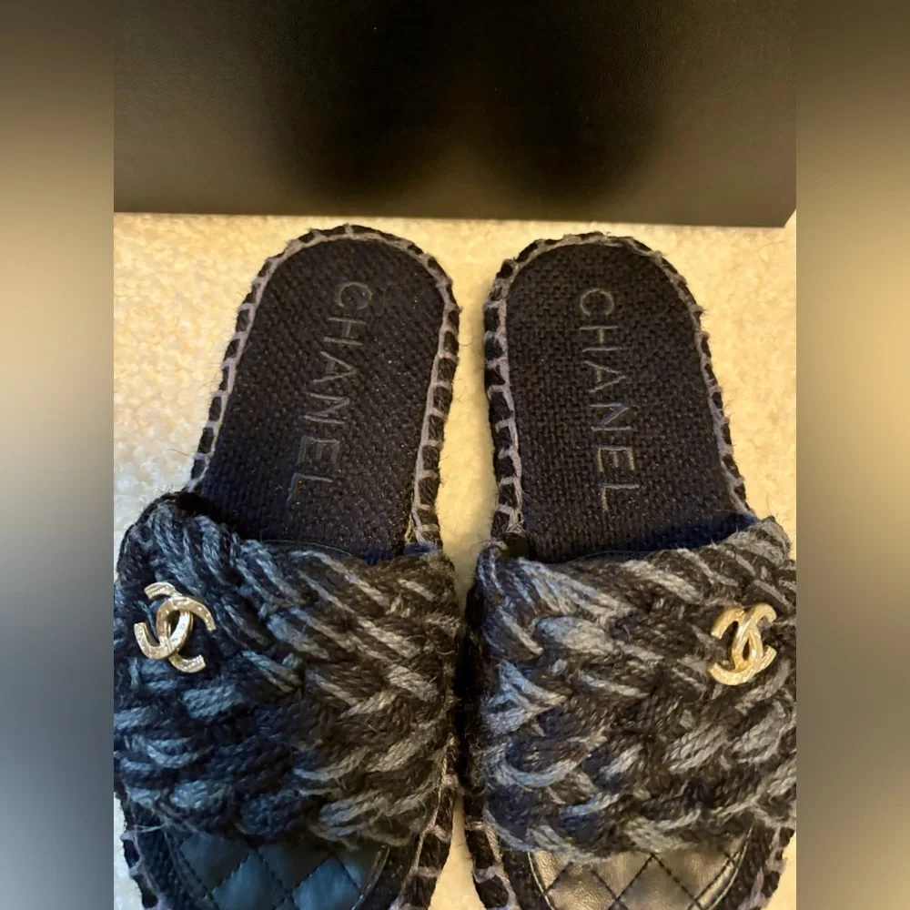 Authentic! CHANEL Braided Cord Black and Gray Woven (Slides Mules) - Picture 3 of 8